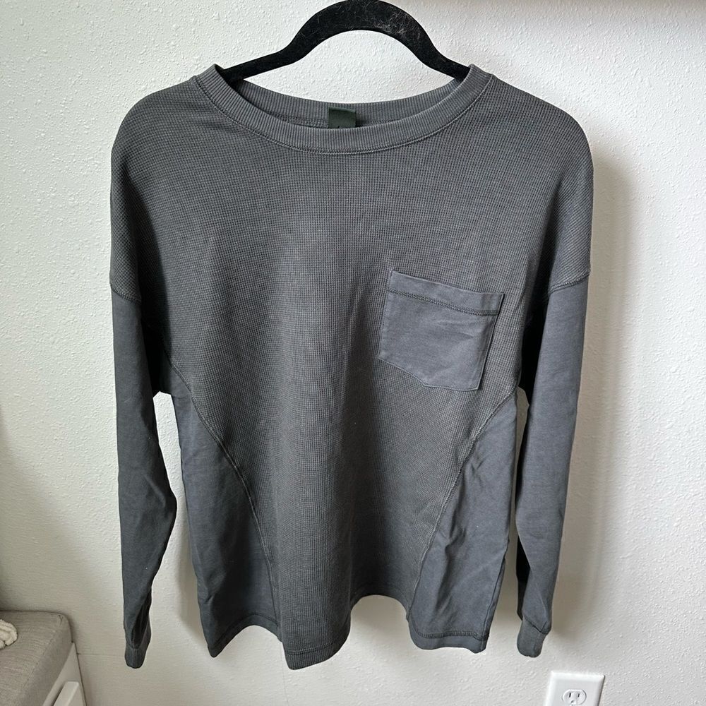 WOMENS OVERSIZED TOP SIZE SMALL